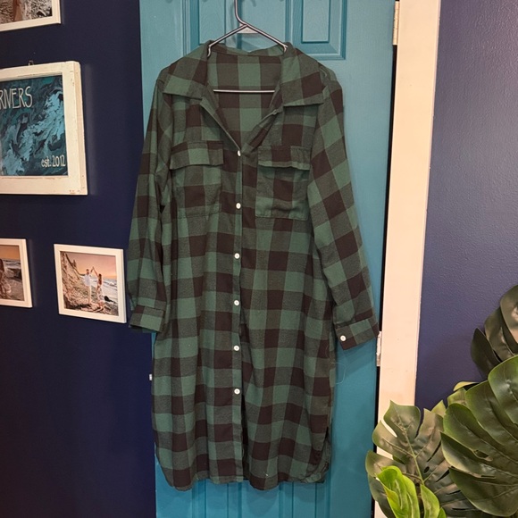 Oversized Green and Black Plaid Night Shirt - 2XL - Picture 1 of 4